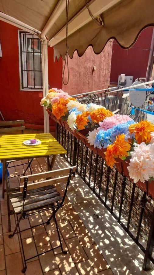 Il Cuore Di Napoli Hotel Luaran gambar