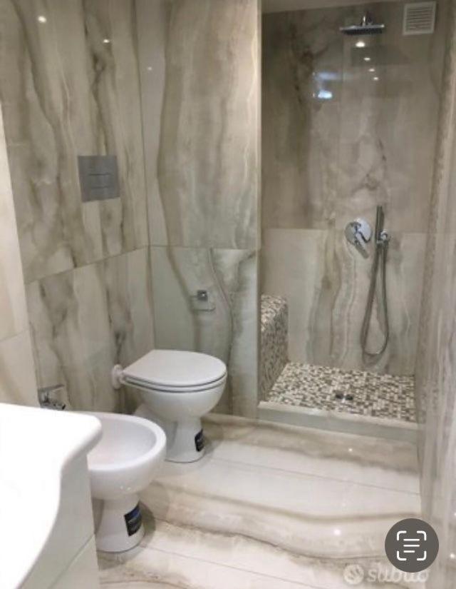 Il Cuore Di Napoli Hotel Luaran gambar