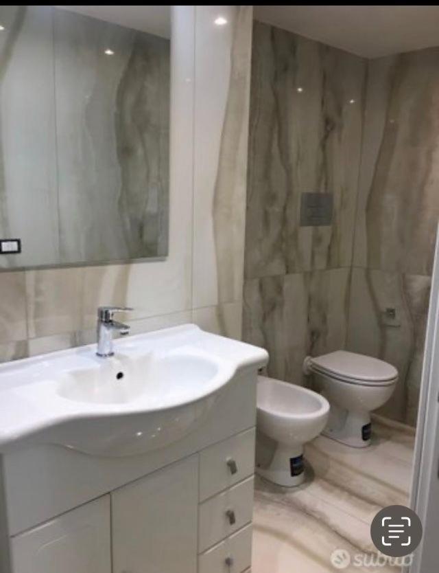 Il Cuore Di Napoli Hotel Luaran gambar