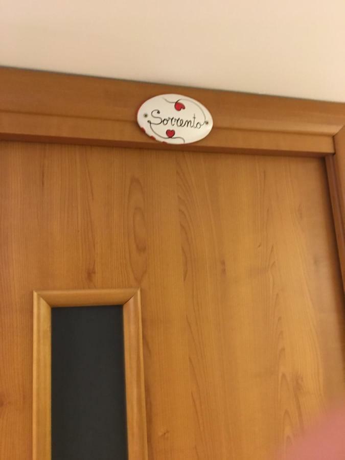 Il Cuore Di Napoli Hotel Luaran gambar