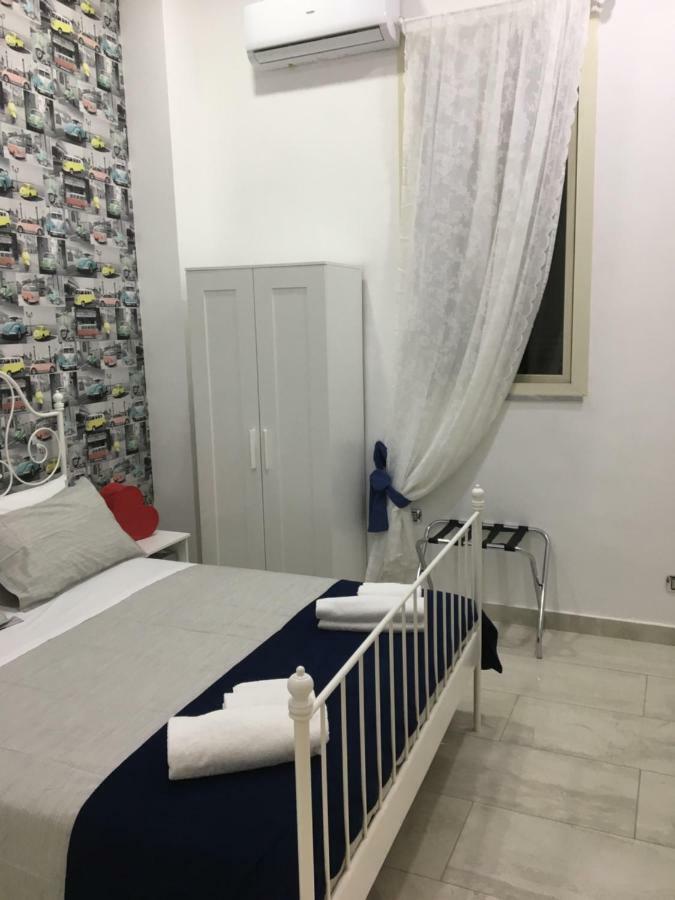 Il Cuore Di Napoli Hotel Luaran gambar